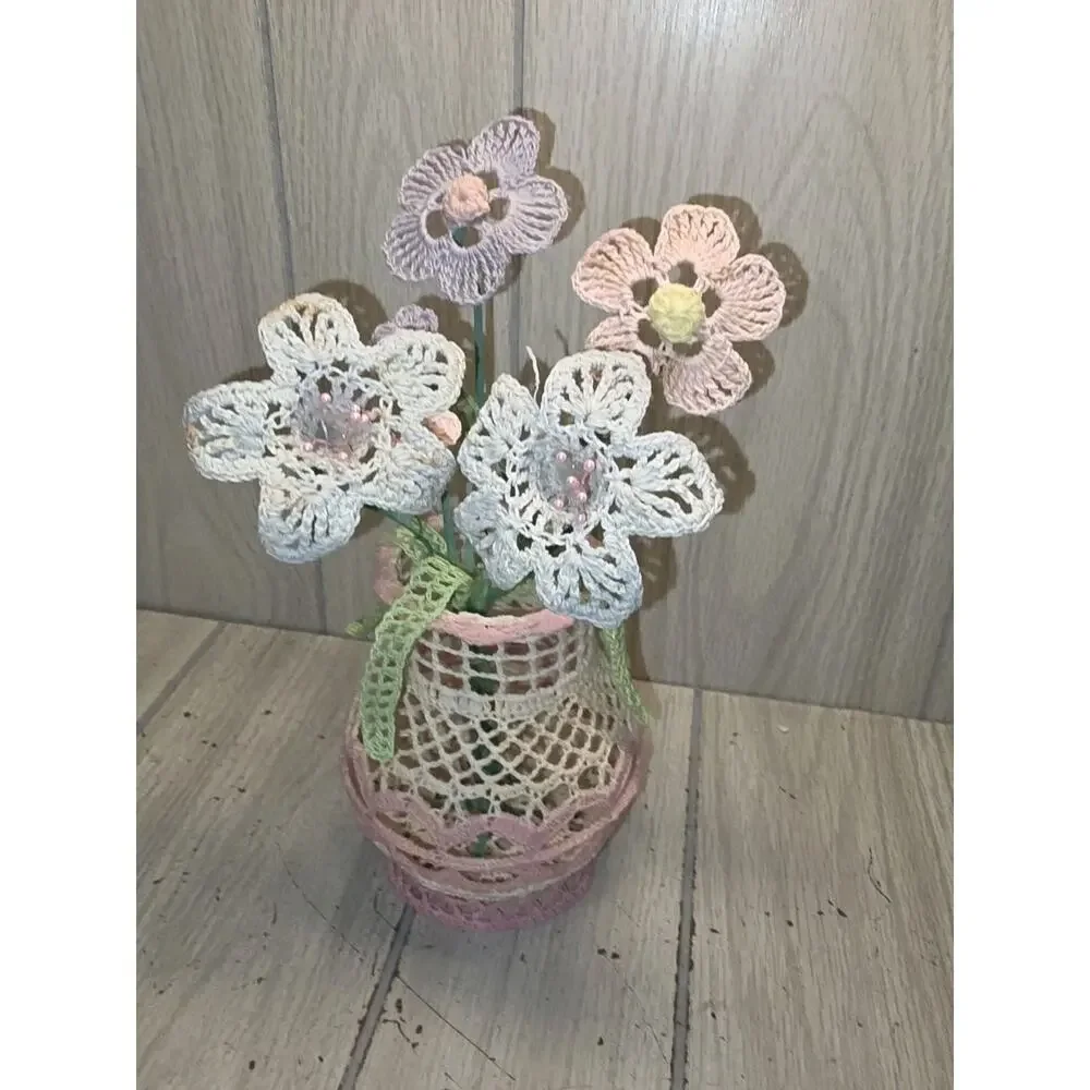 Vtg Crocheted Vase With Pastel Flowers Handmade Heritage Boho Cottagecore Read